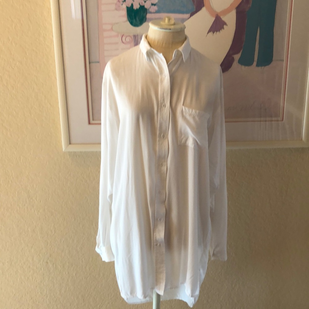 Millau Slouch Off White High Low Style Button Down Shirt